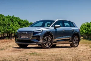 معرفی آئودی Q4 e-tron